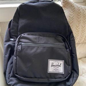 Herschel pop quiz backpack nwt OVER HALF OFF